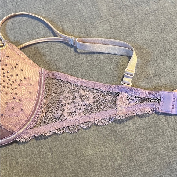 Victoria's Secret Lavender Embellished Bra - Picture 3 of 5